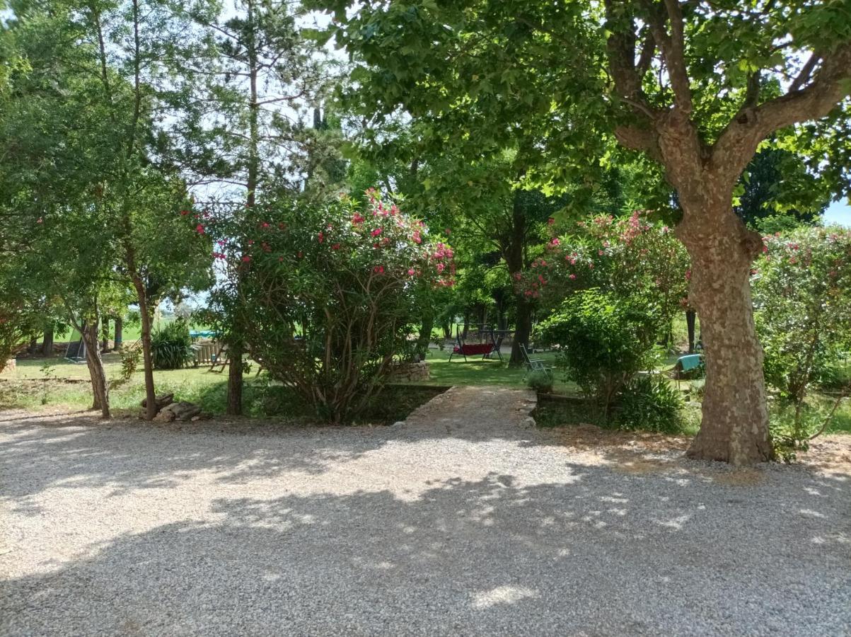 فيلا Domaine Le Piboul Fontcouverte  المظهر الخارجي الصورة